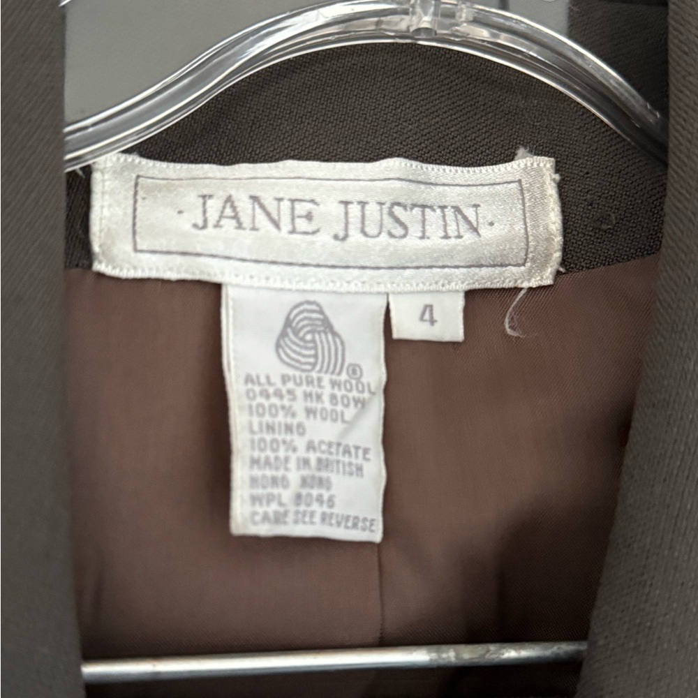 Jane Justin women’s suit